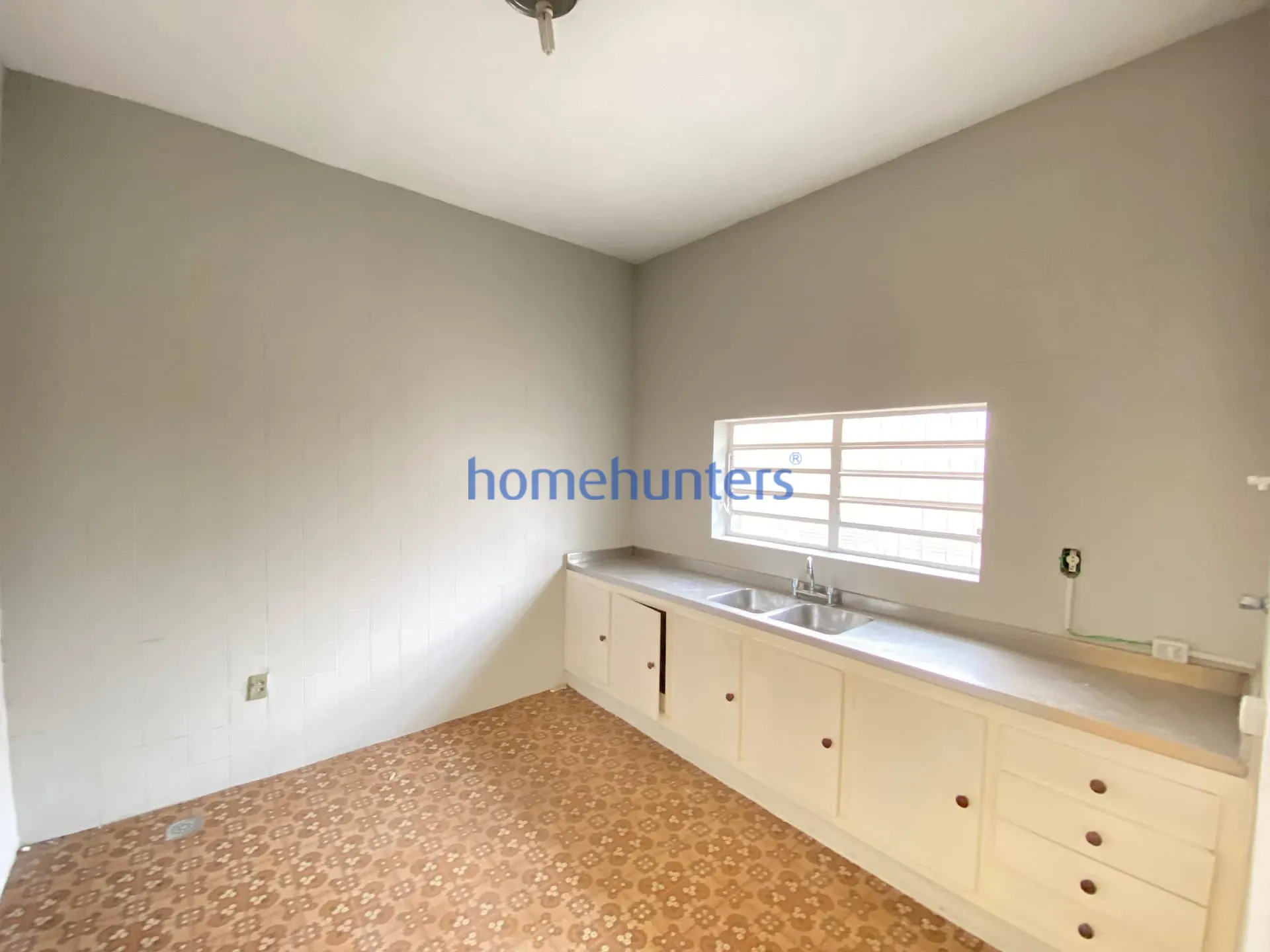 Casa, 1 quarto, 319 m² - Foto 30
