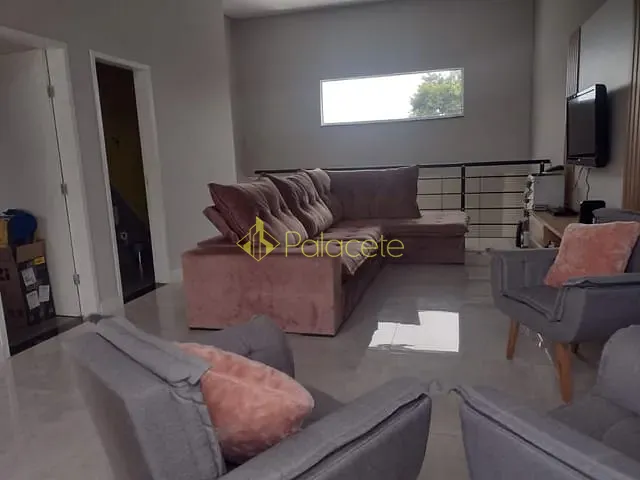 Casa com 252m² 3 quartos e 3 banheiros, à venda, no bairro Loteamento Pinheiros de Tremembé em Tremembé