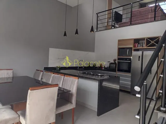 Casa com 252m² 3 quartos e 3 banheiros, à venda, no bairro Loteamento Pinheiros de Tremembé em Tremembé