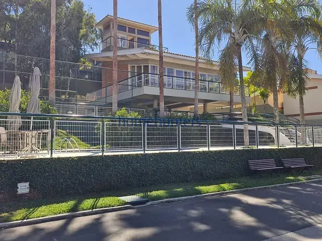 Casa com 330m² 4 quartos e 5 banheiros, à venda, no bairro Loteamento Arboreto dos Jequitibás (Sousas) em Campinas