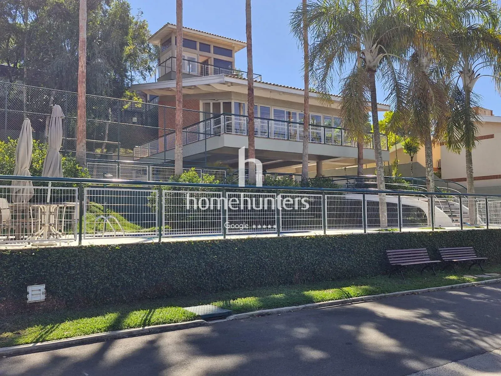 Casa, 4 quartos, 290 m² - Foto 1