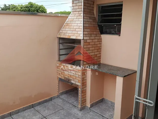 Casa com 125m² 2 quartos e 1 banheiro, à venda, no bairro Jardim Castanheira em São José dos Campos