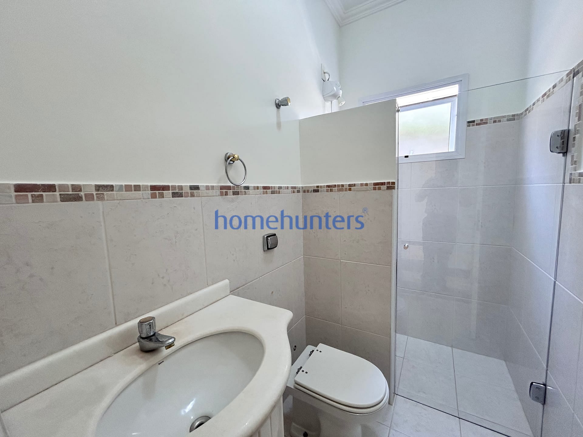 Casa para alugar com 5 quartos, 317m² - Foto 10