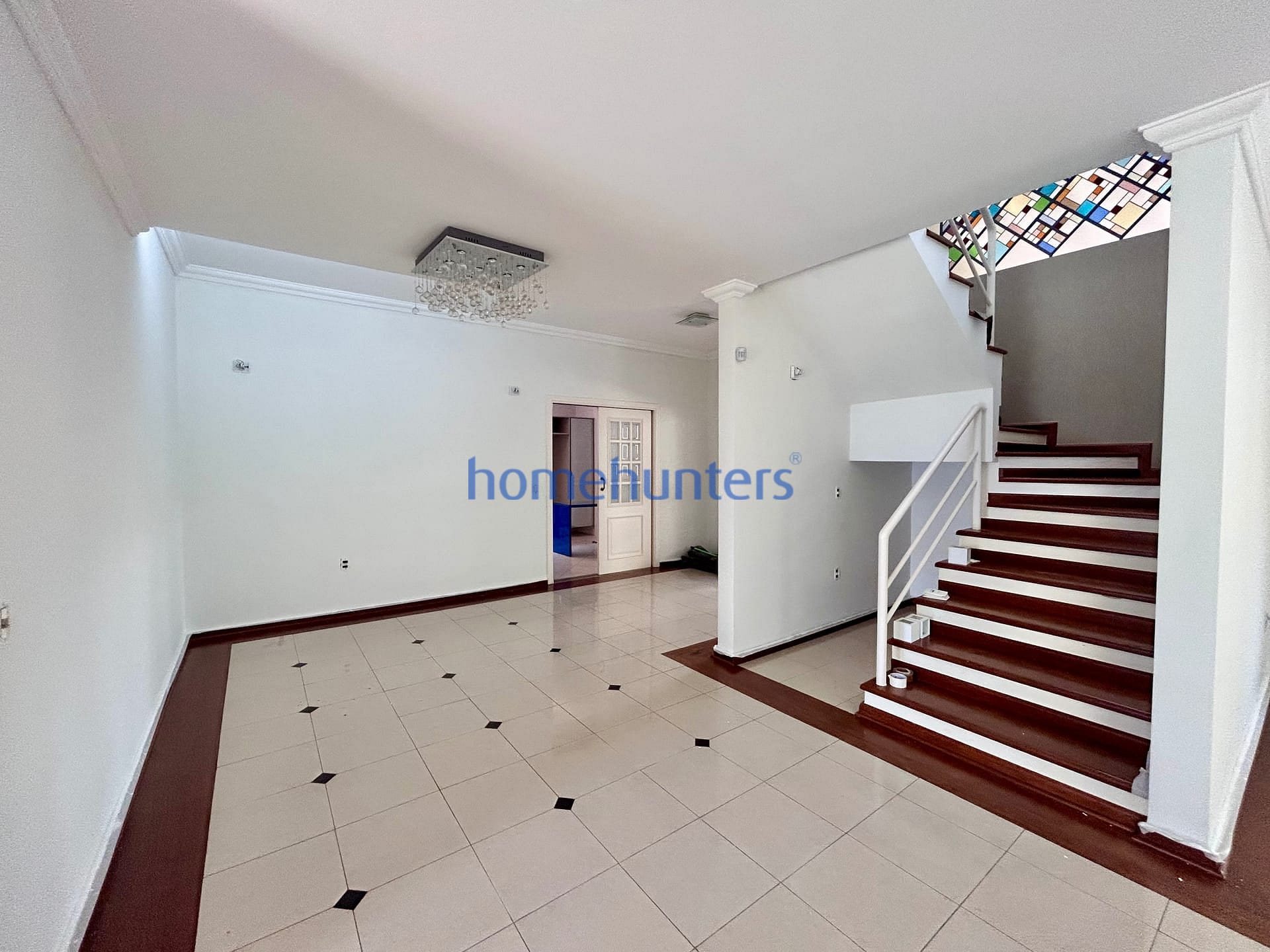 Casa para alugar com 5 quartos, 317m² - Foto 16