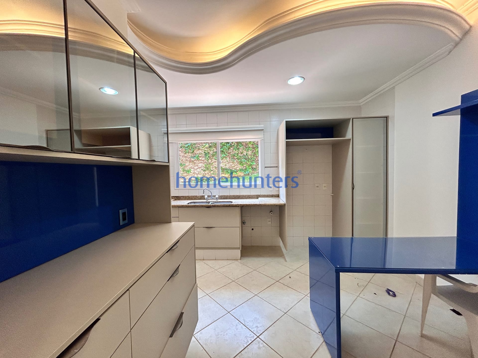 Casa para alugar com 5 quartos, 317m² - Foto 19