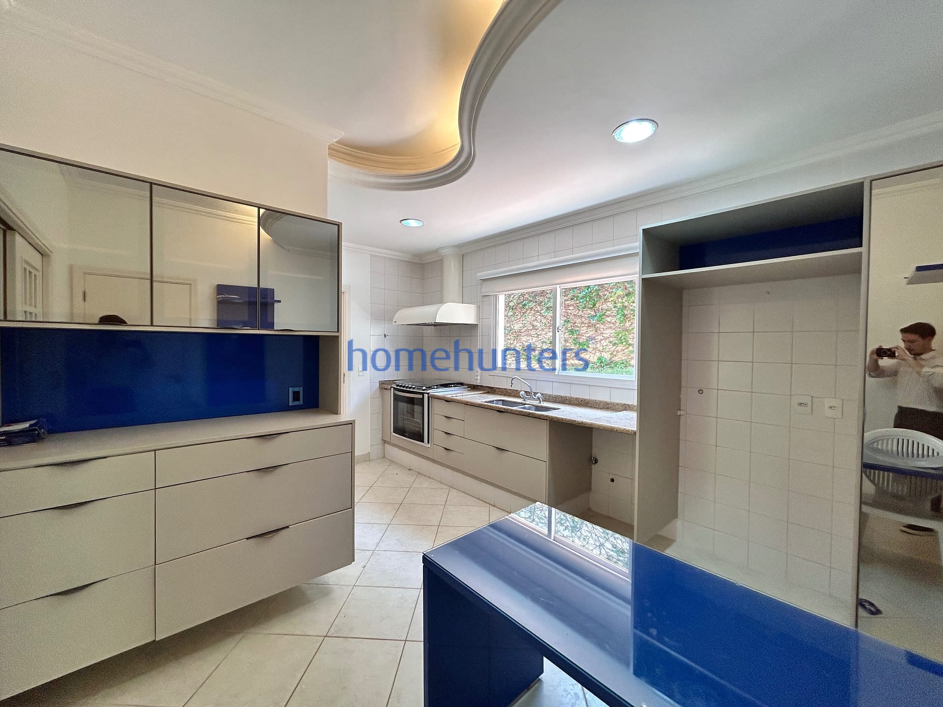 Casa para alugar com 5 quartos, 317m² - Foto 20