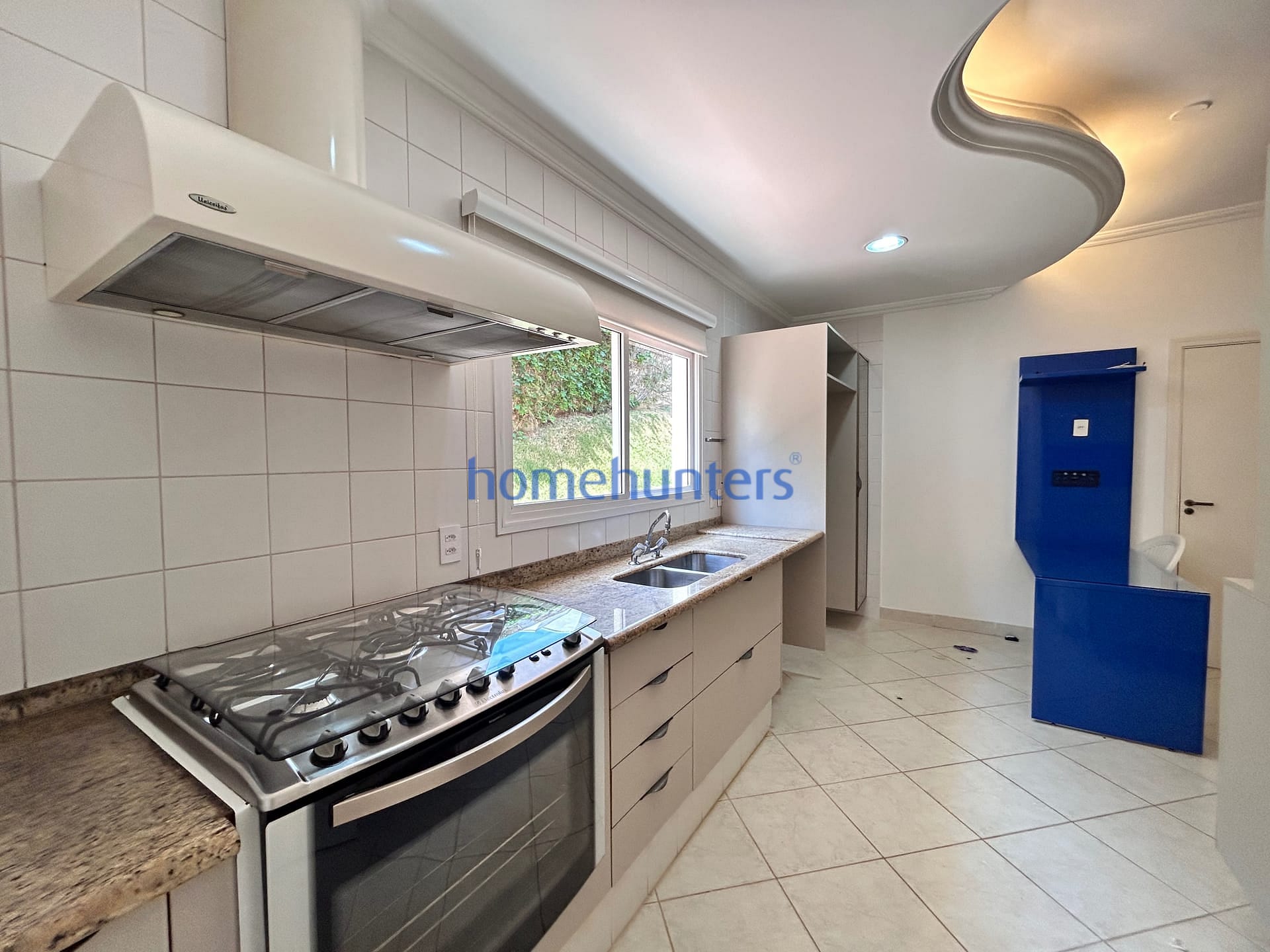 Casa para alugar com 5 quartos, 317m² - Foto 24