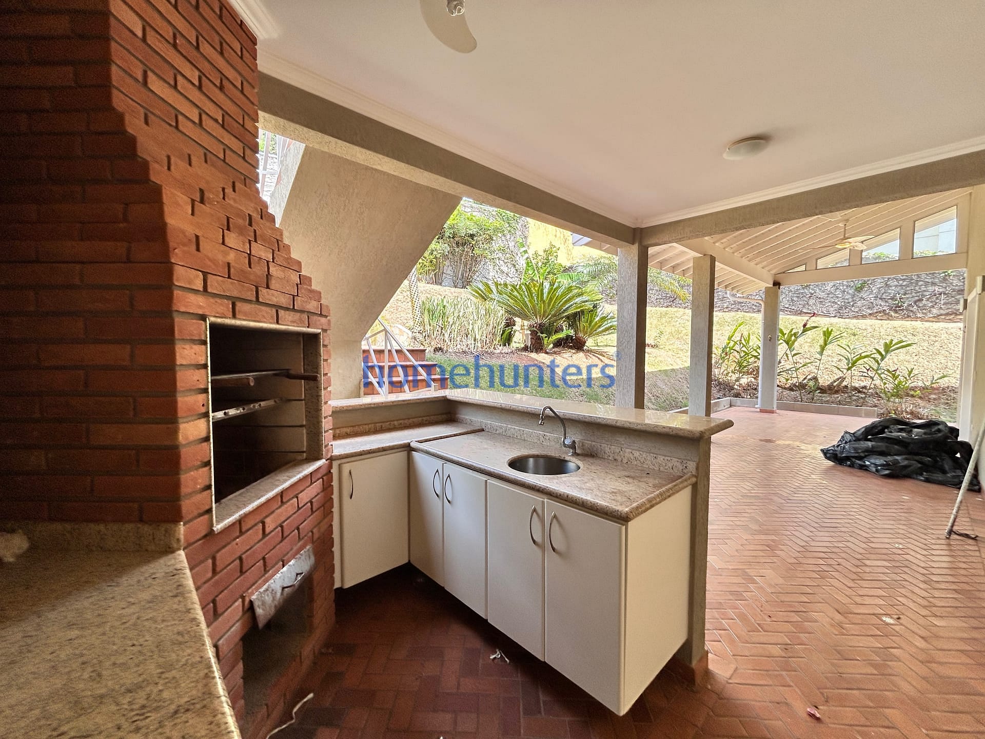 Casa para alugar com 5 quartos, 317m² - Foto 31