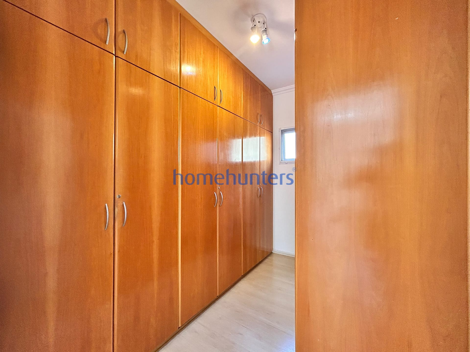 Casa para alugar com 5 quartos, 317m² - Foto 49