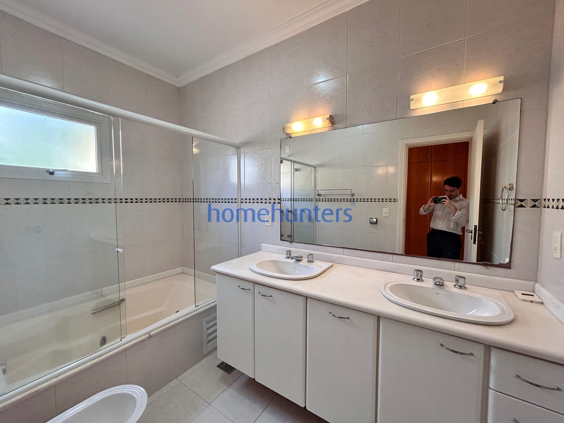 Casa para alugar com 5 quartos, 317m² - Foto 6