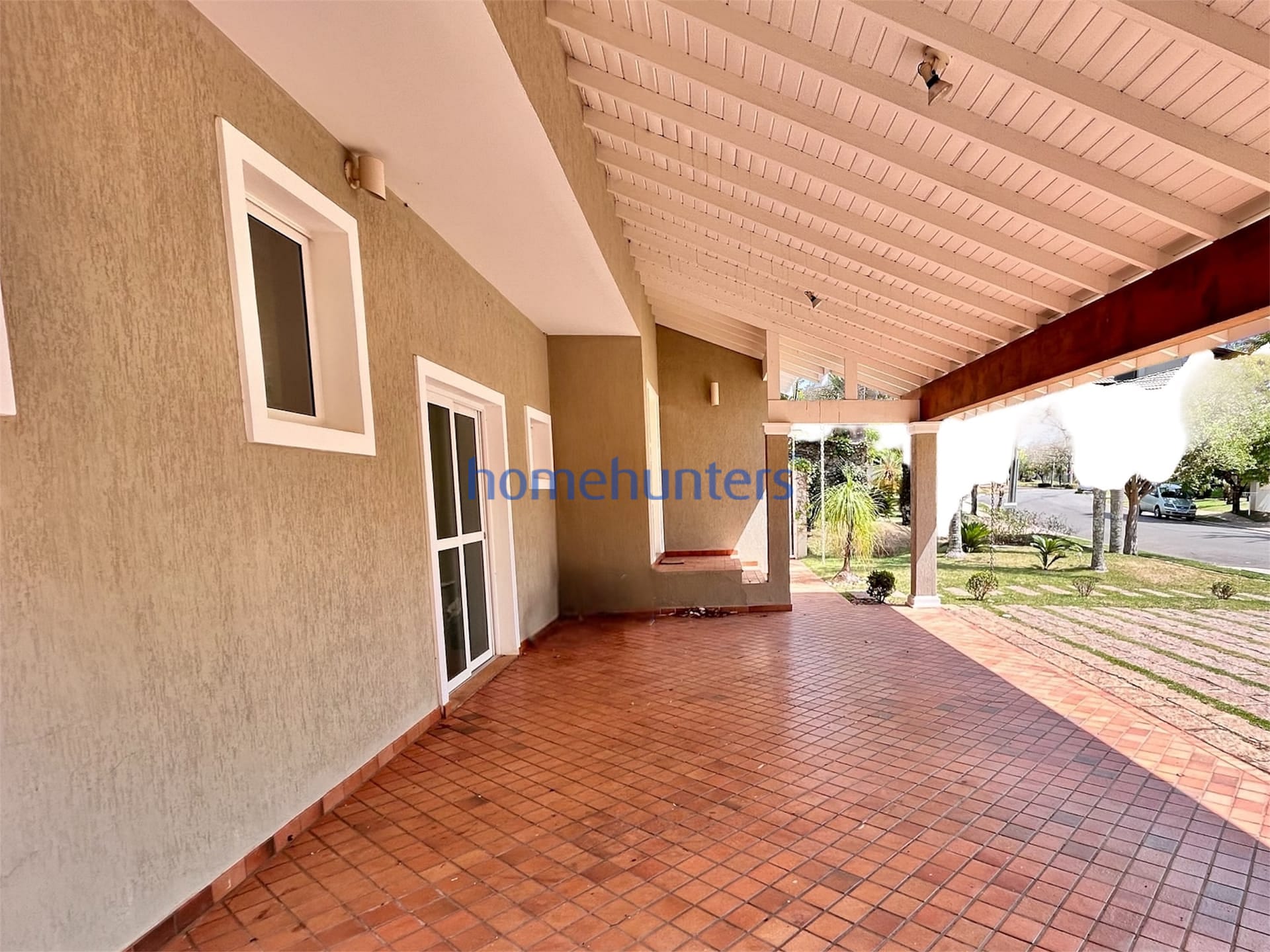 Casa para alugar com 5 quartos, 317m² - Foto 4