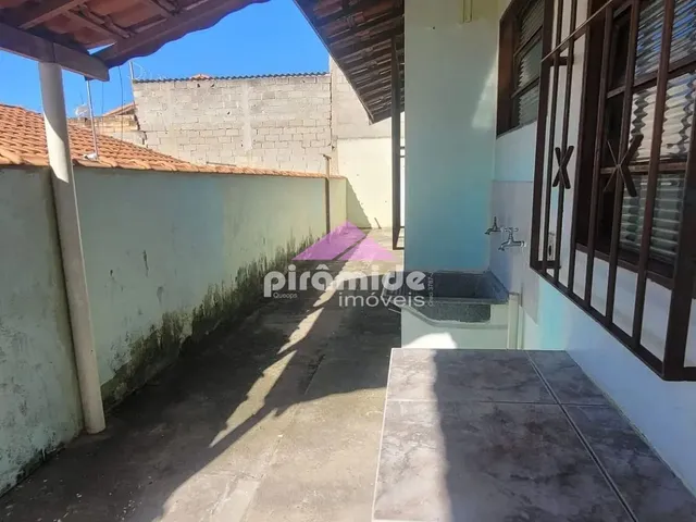 Casa com 125m² 2 quartos e 1 banheiro, à venda, no bairro Jardim Santo Onofre em São José Dos Campos