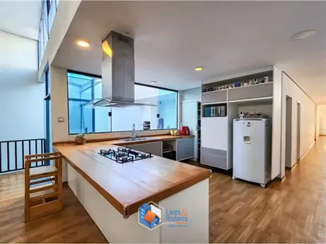 Casa com 510m² 6 quartos e 5 banheiros, à venda, no bairro Vila Anglo Brasileira em São Paulo