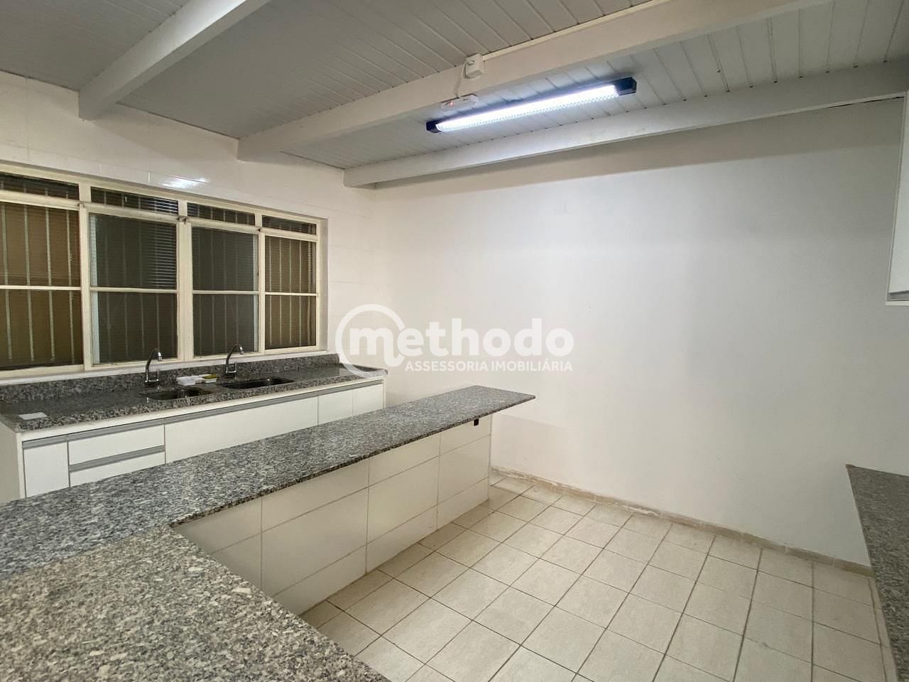 Casa, 1 quarto, 361 m² - Foto 3