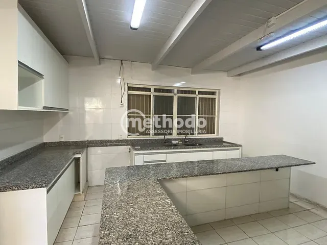 Casa com 415m², à venda ou para alugar, no bairro Parque Industrial em Campinas
