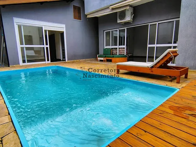 Casa com 300m² 3 quartos e 2 banheiros, à venda, no bairro Jardim Santa Maria em Jacareí