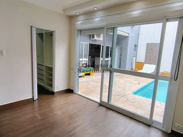 Casa com 300m² 3 quartos e 2 banheiros, à venda, no bairro Jardim Santa Maria em Jacareí