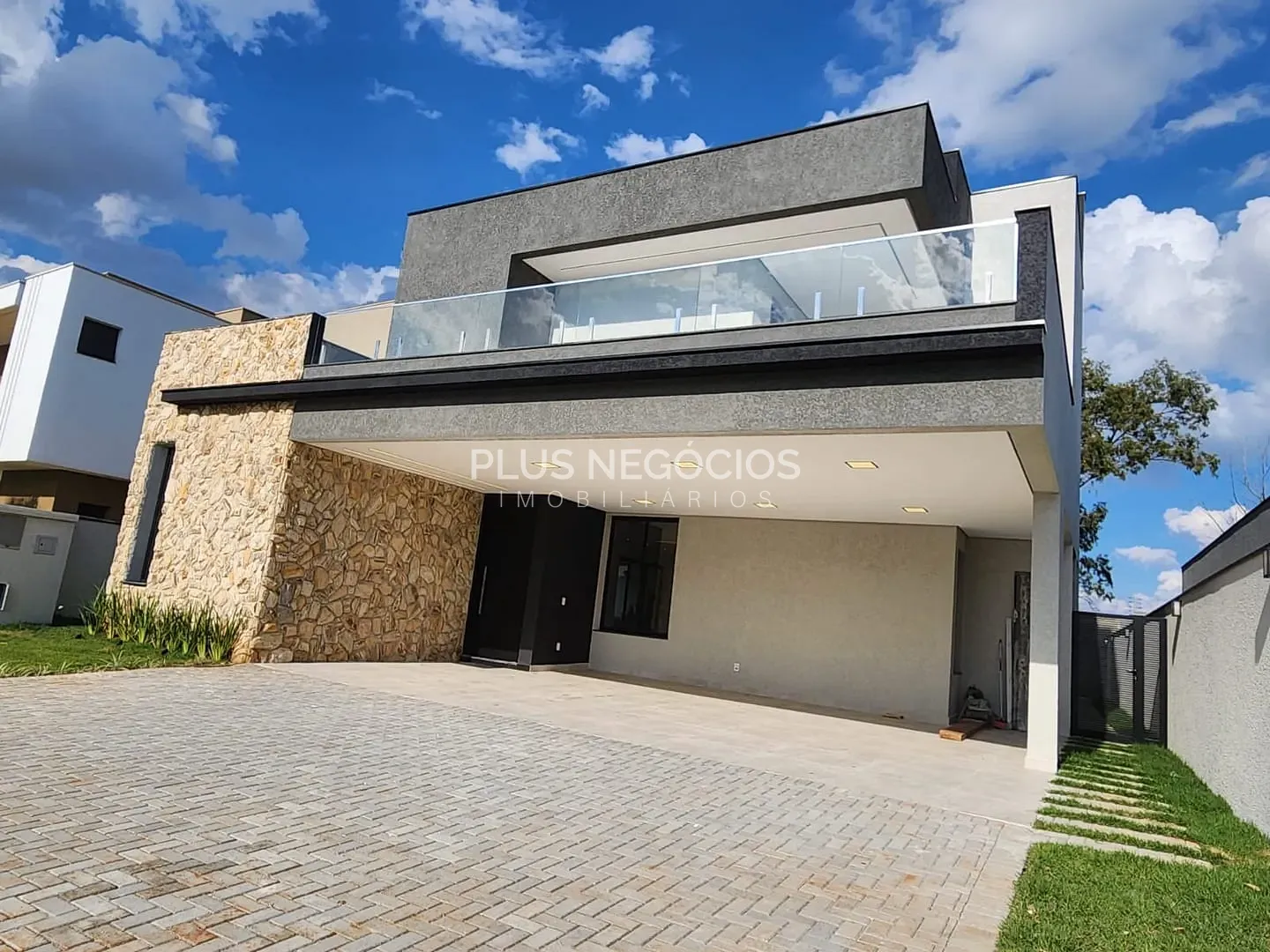 Casa, 3 quartos, 375 m² - Foto 1