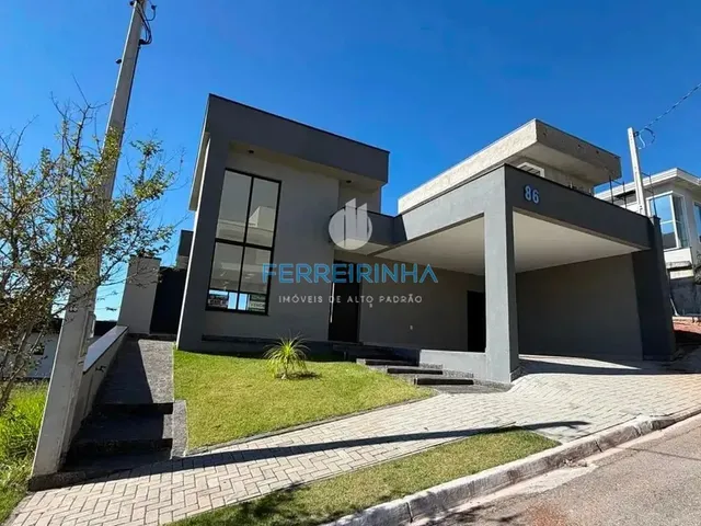 Casa com 250m² 3 quartos e 3 banheiros, à venda, no bairro Condomínio Residencial Mantiqueira em São José Dos Campos