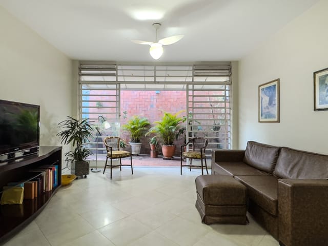 Casa com 499m² 3 quartos e 4 banheiros, à venda, no bairro Vila Madalena em São Paulo