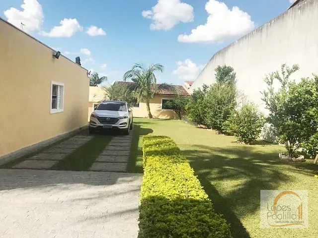 Casa com 780m² 3 quartos e 4 banheiros, à venda, no bairro Jardim Colonial em Atibaia