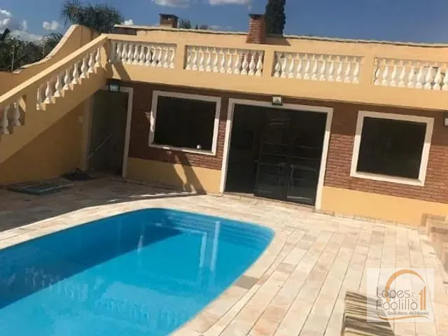 Casa com 780m² 3 quartos e 4 banheiros, à venda, no bairro Jardim Colonial em Atibaia