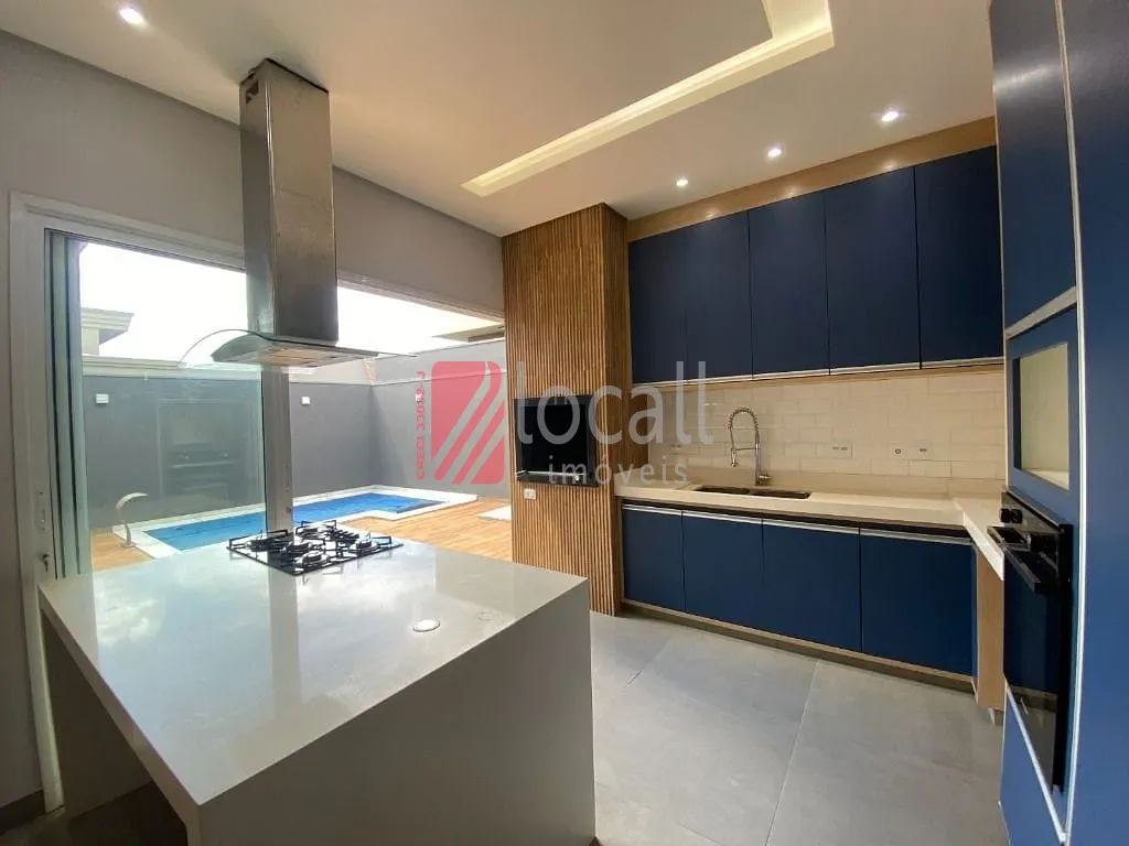 Casa de Condomínio com 3 quartos à venda, 212m² — foto 1 de 10