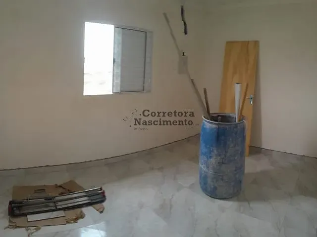 Casa com 150m² 2 quartos e 1 banheiro, à venda, no bairro Jardim Pitoresco em Jacareí