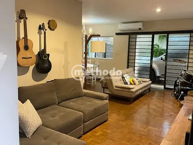 Casa com 253m² 3 quartos e 3 banheiros, à venda, no bairro Vila Rossi Borghi e Siqueira em Campinas