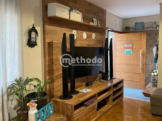 Casa com 253m² 3 quartos e 3 banheiros, à venda, no bairro Vila Rossi Borghi e Siqueira em Campinas