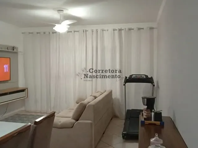 Casa 2 quartos e 2 banheiros, à venda, no bairro Jardim do Marquês em Jacareí