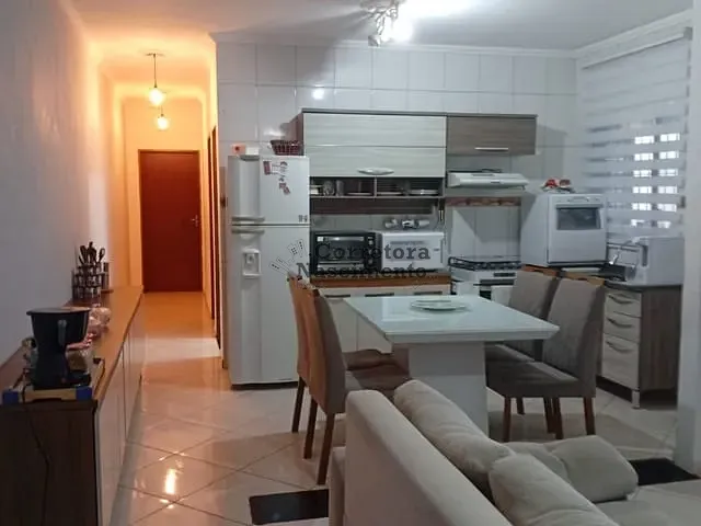 Casa 2 quartos e 2 banheiros, à venda, no bairro Jardim do Marquês em Jacareí
