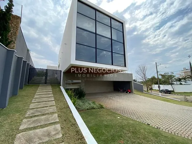 Casa com 1330m² 4 quartos e 6 banheiros, à venda, no bairro Condomínio Fazenda Imperial em Sorocaba