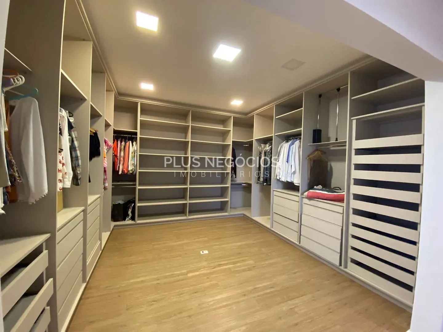 Casa, 4 quartos, 611 m² - Foto 31