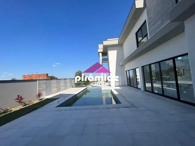Casa com 750m² 5 quartos e 6 banheiros, à venda, no bairro Urbanova em São José dos Campos