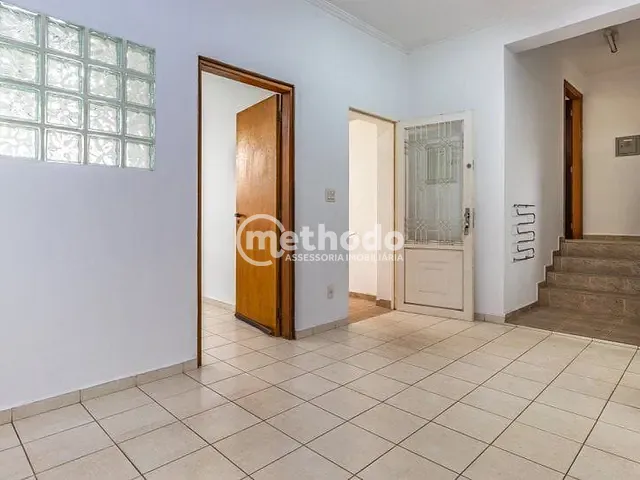 Casa com 240m² 6 quartos e 3 banheiros, à venda, no bairro Botafogo em Campinas
