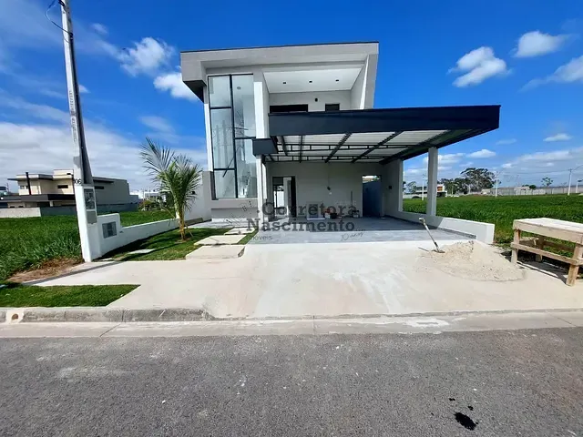Casa com 250m² 4 quartos e 5 banheiros, à venda, no bairro Loteamento Fazenda Ronda em São José dos Campos
