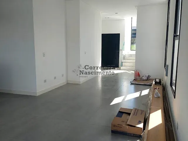 Casa com 250m² 4 quartos e 5 banheiros, à venda, no bairro Loteamento Fazenda Ronda em São José dos Campos