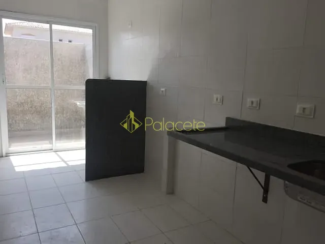 Casa com 250m² 3 quartos e 2 banheiros, à venda, no bairro Loteamento Industrial Água Preta em Pindamonhangaba