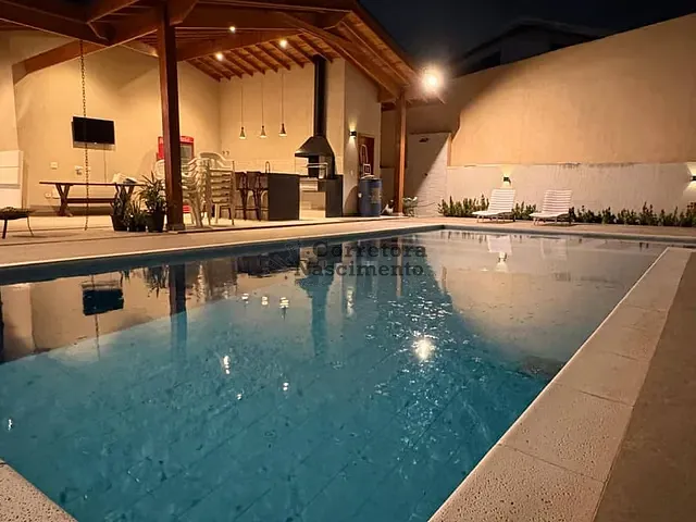 Casa com 1200m² 3 quartos e 3 banheiros, à venda, no bairro Condomínio Parque Vale dos Lagos em Jacareí