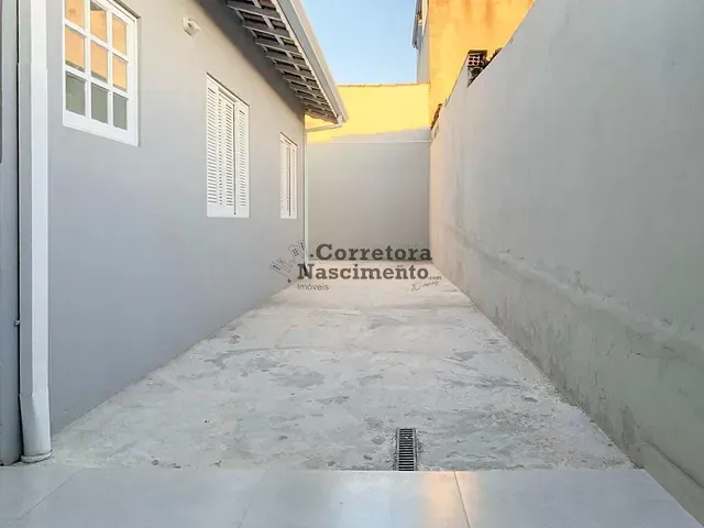 Casa com 140m² 2 quartos e 2 banheiros, à venda, no bairro Parque dos Príncipes em Jacareí