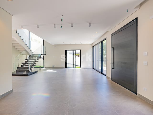 Casa com 440m² 4 quartos e 7 banheiros, à venda, no bairro Tamboré em Santana de Parnaíba