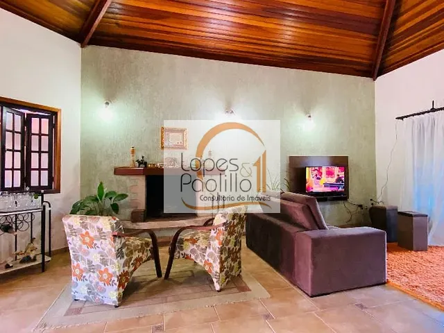 Casa com 2079m² 7 quartos e 5 banheiros, à venda, no bairro Jardim Estância Brasil em Atibaia
