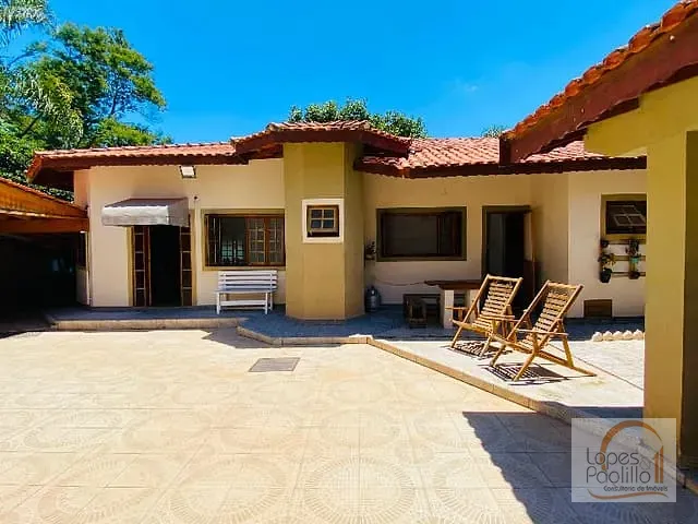 Casa com 2079m² 7 quartos e 5 banheiros, à venda, no bairro Jardim Estância Brasil em Atibaia