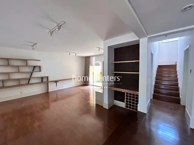 Casa com 380m² 4 quartos e 6 banheiros, à venda ou para alugar, no bairro Parque Taquaral em Campinas