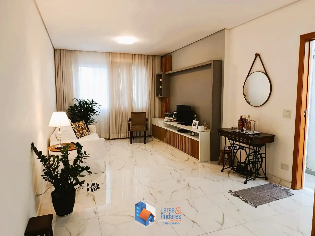 Sobrado, 3 quartos, 250 m² - Foto 1
