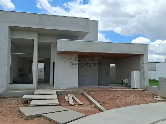 Casa com 231m² 3 quartos e 4 banheiros, à venda, no bairro Jardim Jacinto em Jacareí
