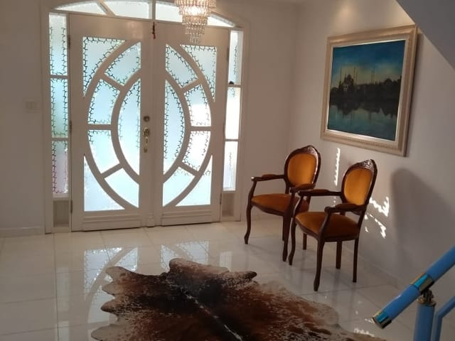 Casa com 540m² 5 quartos e 7 banheiros, à venda, no bairro Alphaville em Santana de Parnaíba
