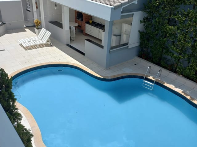 Casa com 540m² 5 quartos e 7 banheiros, à venda, no bairro Alphaville em Santana de Parnaíba
