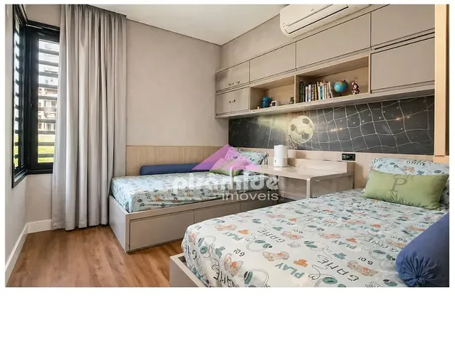 Casa com 367m² 4 quartos e 3 banheiros, à venda, no bairro Loteamento Verana em São José Dos Campos